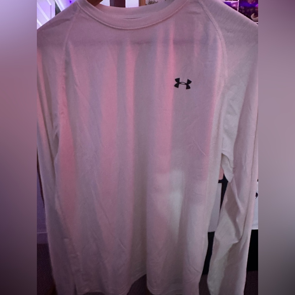 Under Armour Men's White Long Sleeve Shirt size M